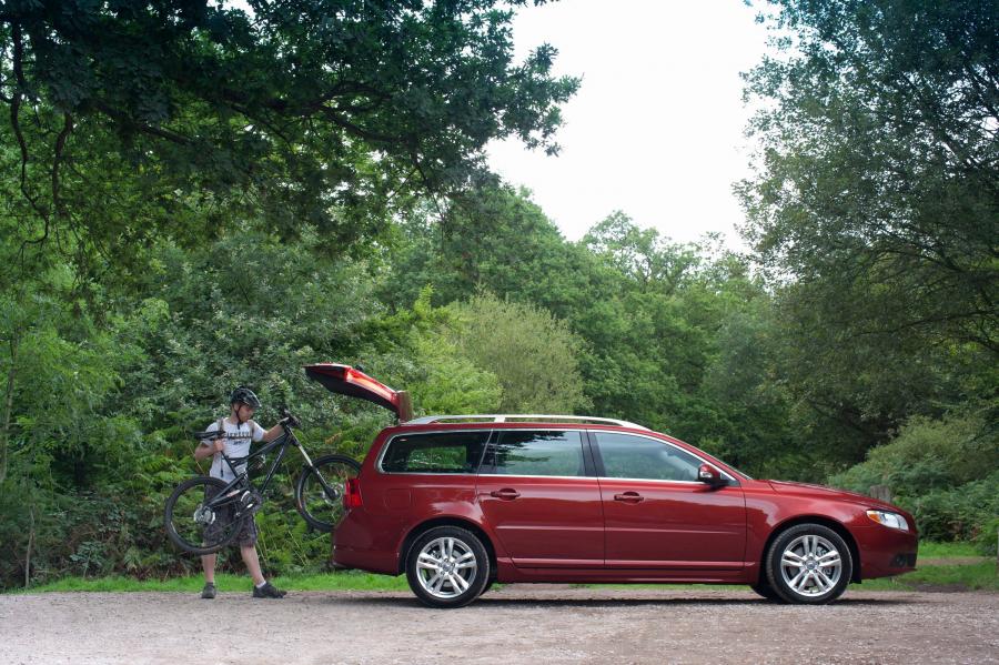  Volvo V70 2010 года  (фото 5 из 62)